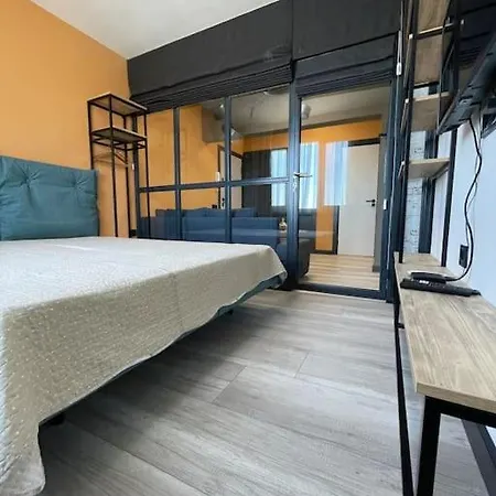 Cathedral アパート *