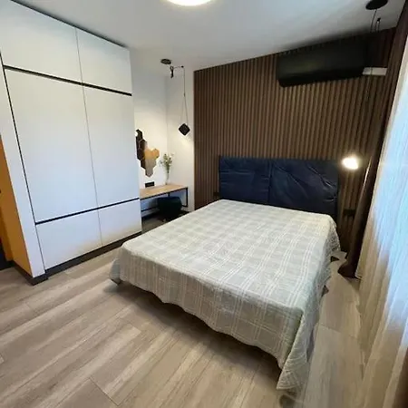 Cathedral Апартаменти